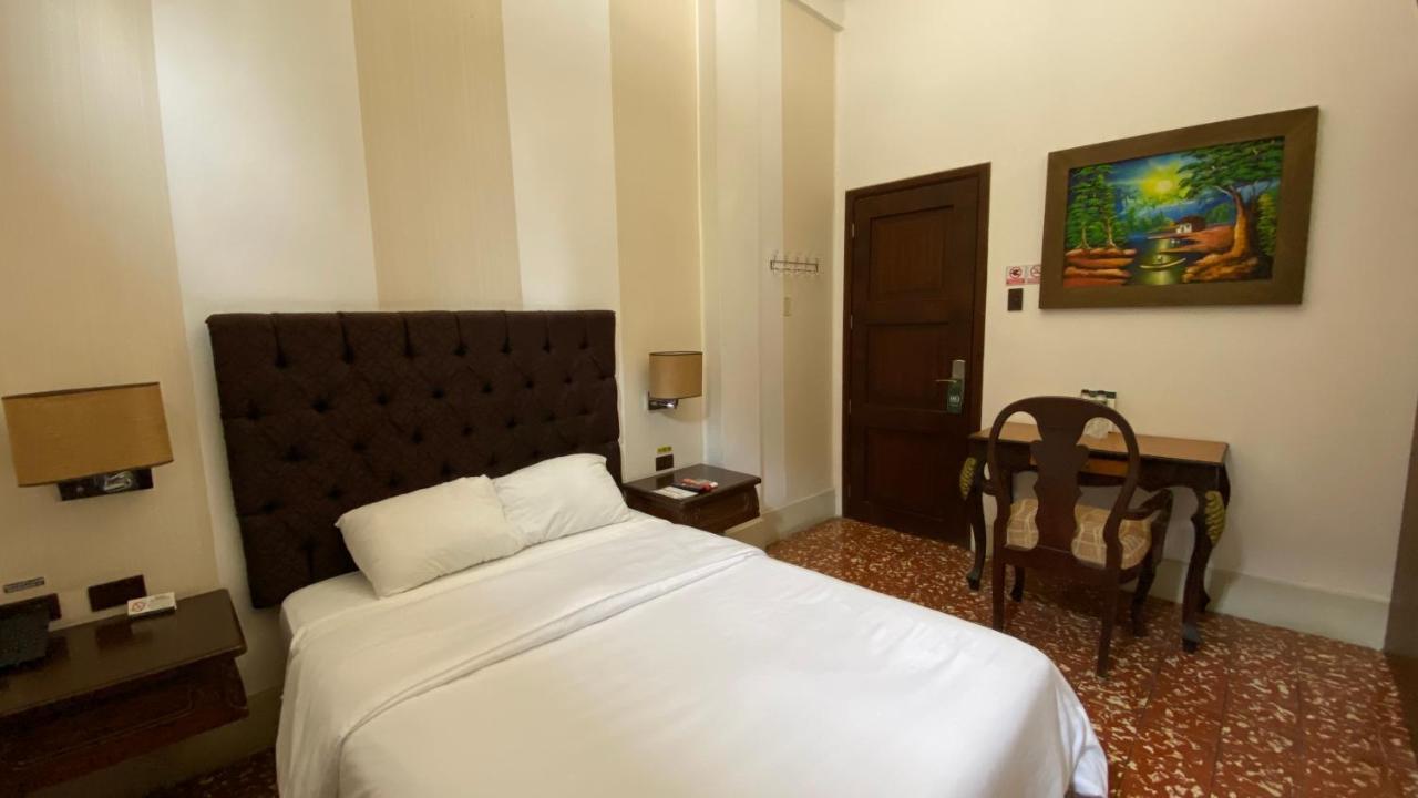Hotel Patrimonial By Greenfield جواياكيل المظهر الخارجي الصورة