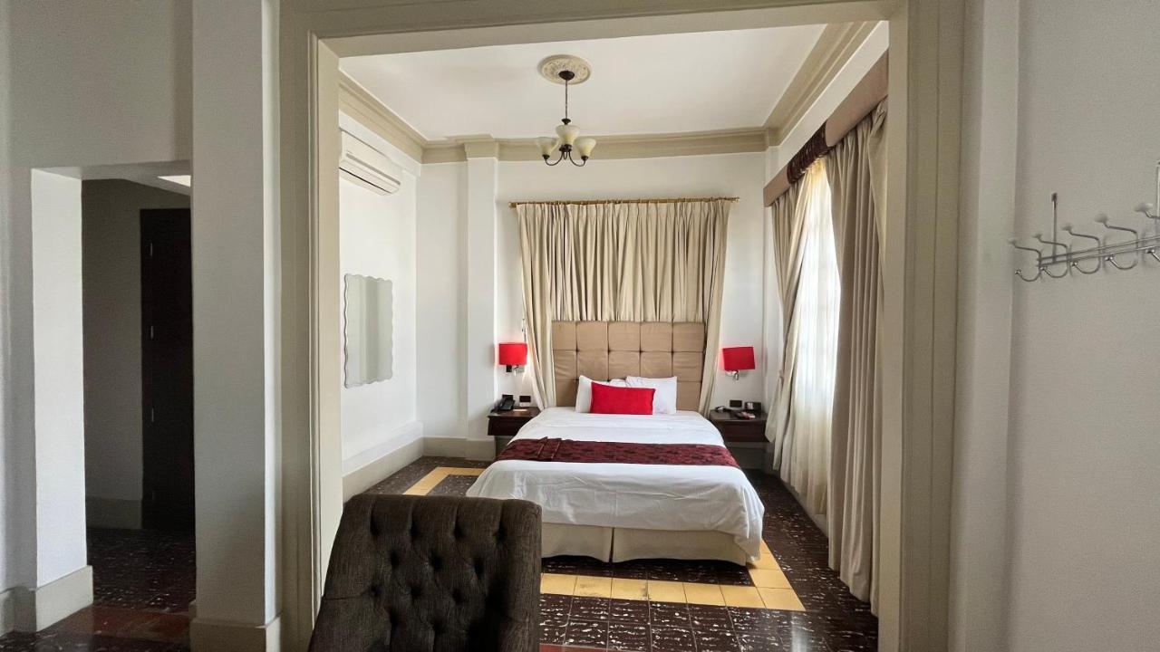 Hotel Patrimonial By Greenfield جواياكيل المظهر الخارجي الصورة